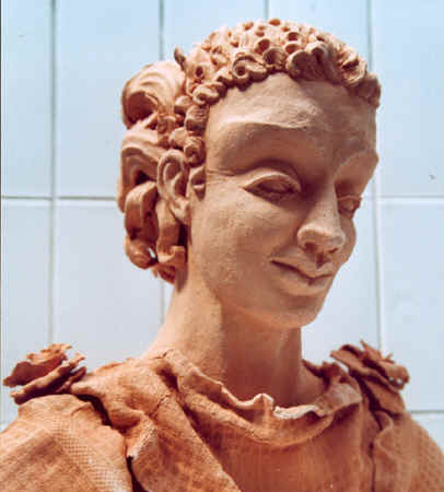 Biguine, terre cuite  (2002) copyright D. Aliquot (ADAGP)