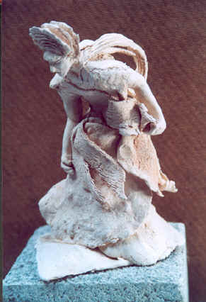 La marche contre le vent, terre cuite (2000) copyright D. Aliquot (ADAGP)