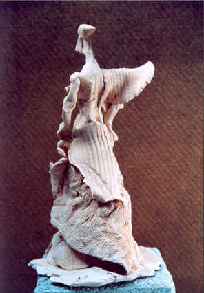 Élégante, terre cuite (2004) copyright D. Aliquot (ADAGP)